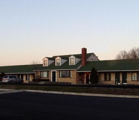 Driftwood Inn Chestertown Exterior photo